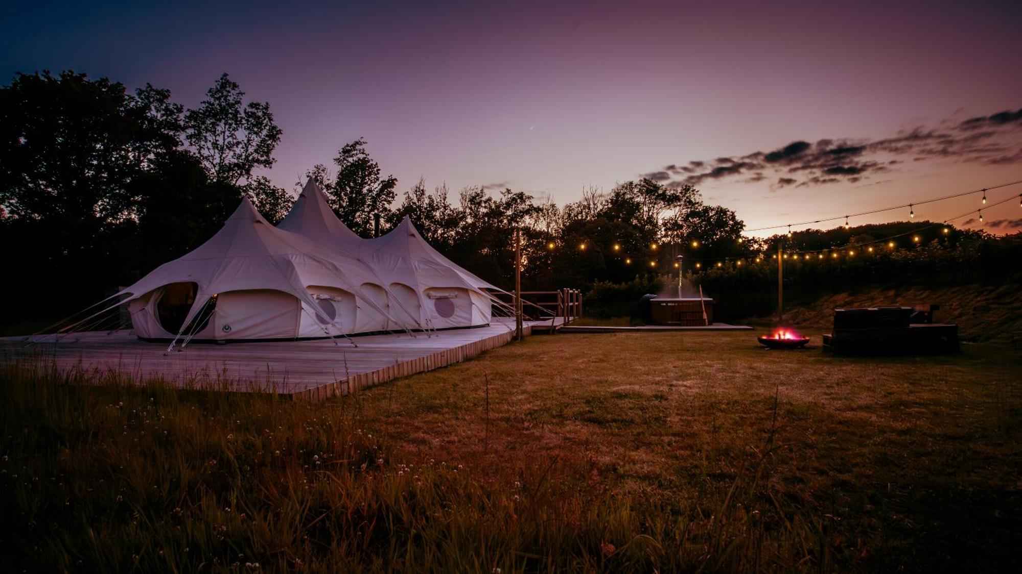 Villa Luxury Glamping Retreat In Battle Exterior foto