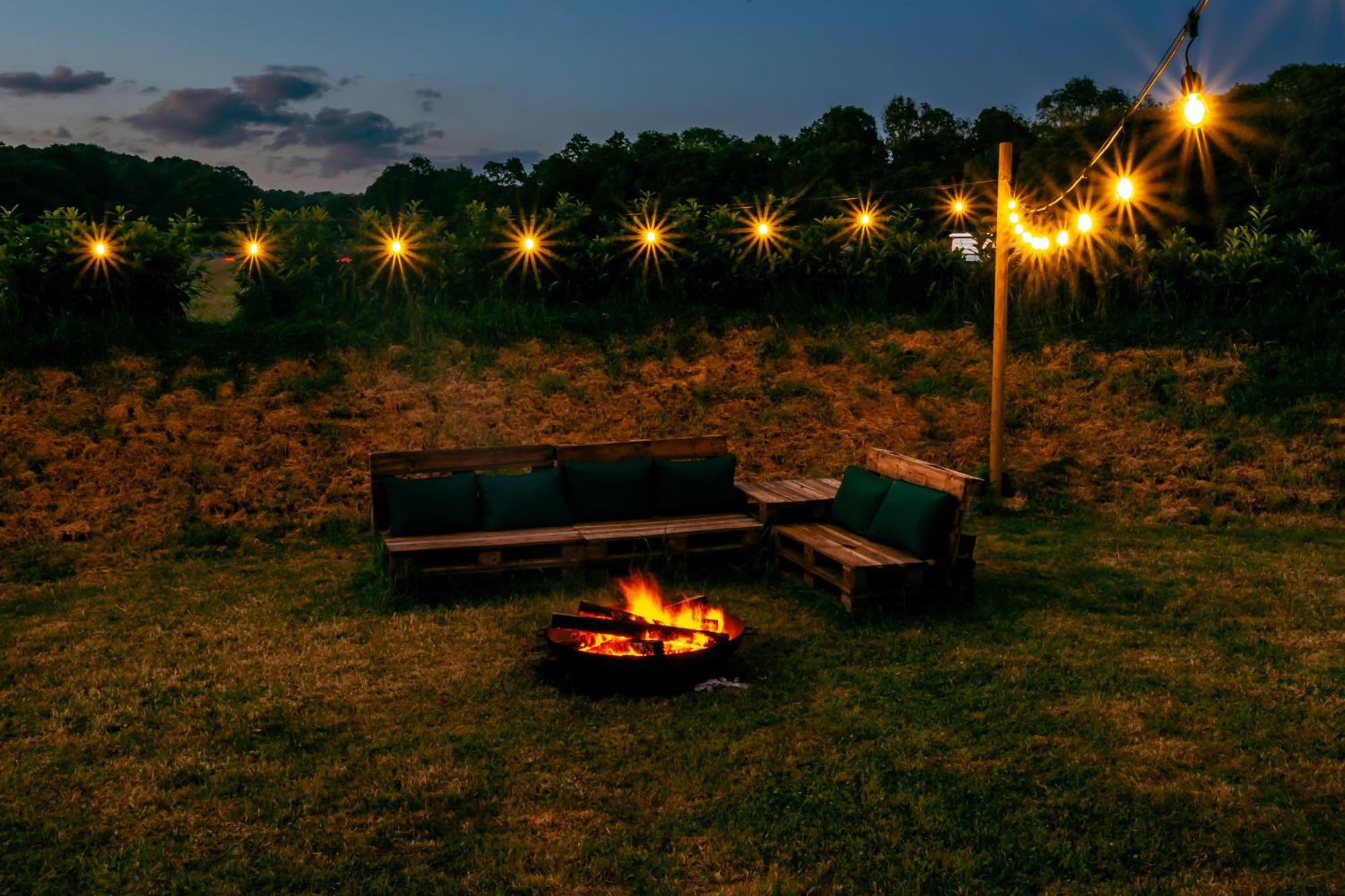 Villa Luxury Glamping Retreat In Battle Exterior foto