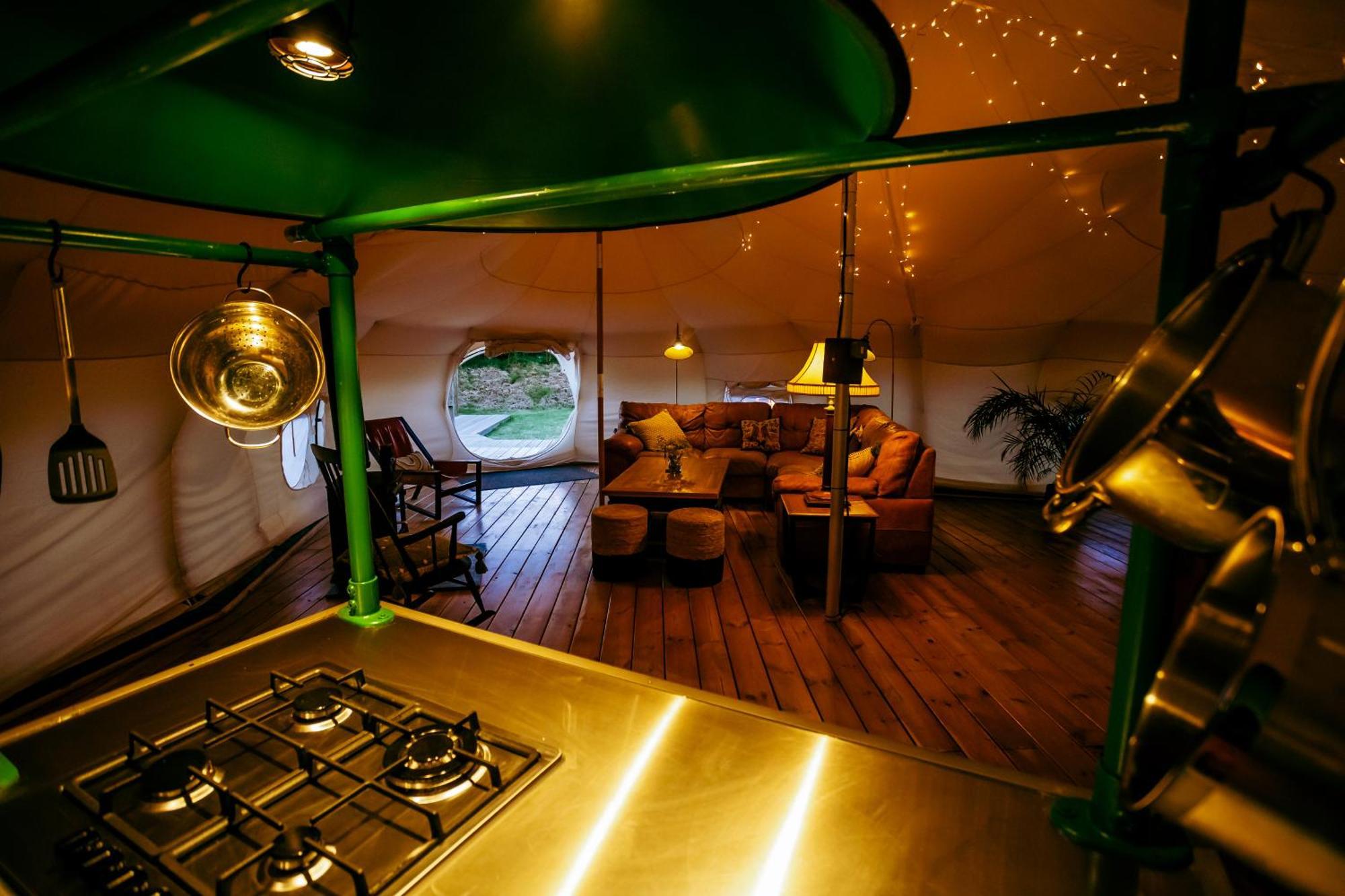Villa Luxury Glamping Retreat In Battle Exterior foto